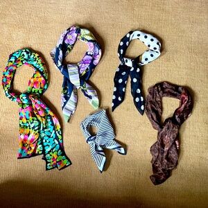 Collection of 5 scarves